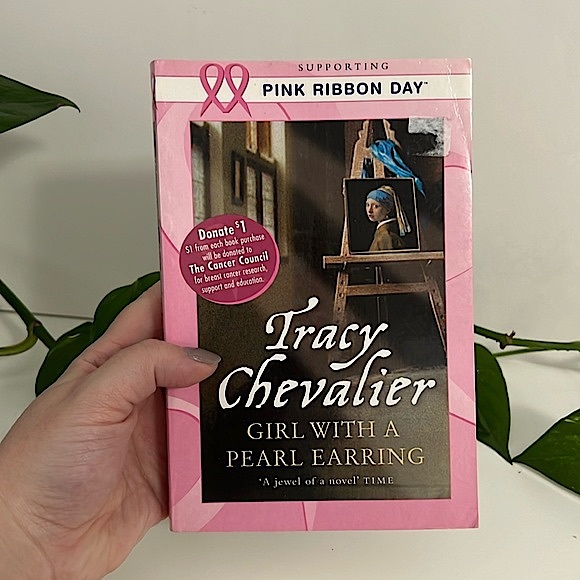 Girl With A Pearl Earring Paperback Book - Picture 1 of 6